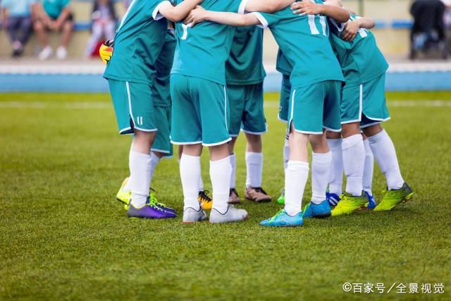 东部收官日综述：魔术大胜雄鹿 尼克斯升至第2